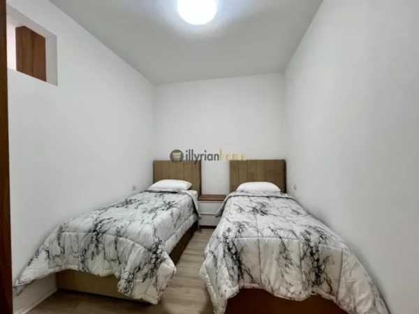 Shqiperi, jepet me qera apartament 2+1+Ballkon , 76 m² 1.000 € (Zogu i Zi)