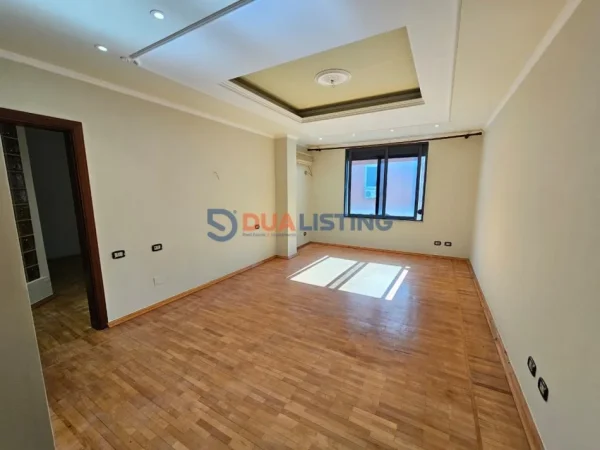 Tirane, shitet apartament 2+1 Kati 4, 140 m² (Bulevardi Bajram Curri)