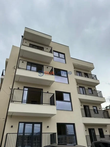 Tirane, shitet apartament 1+1 Kati 1, 64 m² 124.756 € (Prane Kompleksit Mangalem)