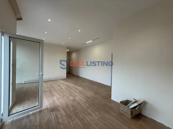 Tirane, shitet apartament 1+1 Kati 1, 64 m² 124.756 € (Prane Kompleksit Mangalem)