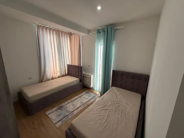 Tirane, jepet me qera apartament 2+1 Kati 0, 150 m² 1.500 € (Residenca Kodra e Diellit 2)