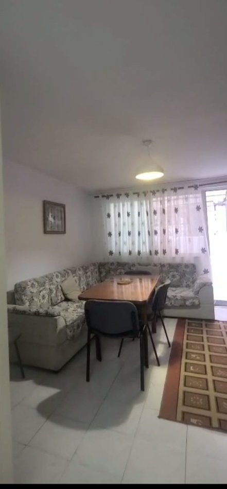 Tirane, jepet me qera apartament 1+1 Kati 1, 620 € 