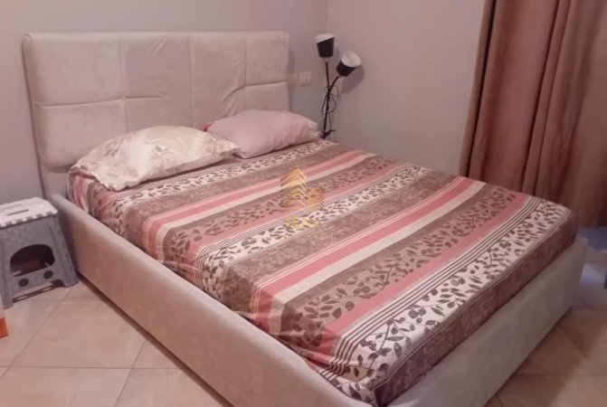 Tirane, jepet me qera apartament 1+1+Ballkon Kati 2, 60 m² 400 € (Rruga Engjell Mashi)