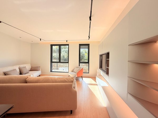 Tirane, jepet me qera apartament 2+1 Kati 2, 95 m² 1500 € (Kopshti Zoologjik / Salillari)