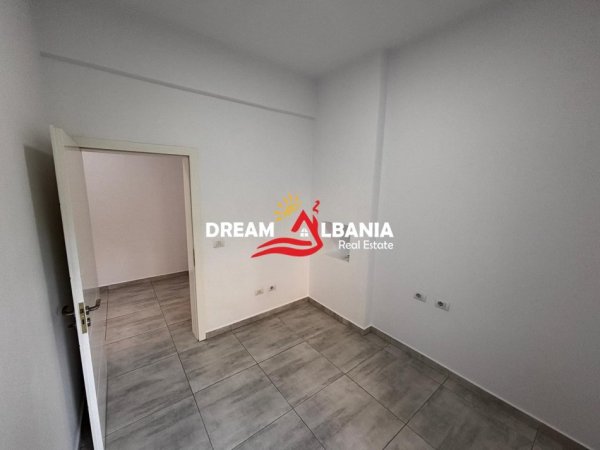 Tirane, jepet me qera zyre Kati 2, 75 m² 500 € 