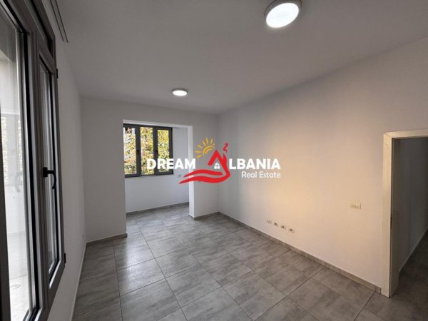 Tirane, jepet me qera zyre Kati 2, 75 m² 500 € 