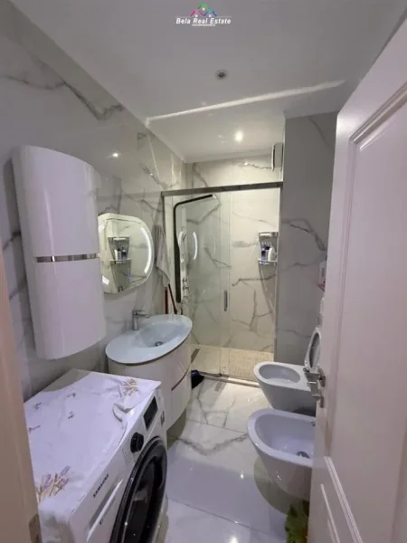 Tirane, jap me qera apartament 2+1 Kati 7, 117 m² 1.000 € (xhanfize keko)