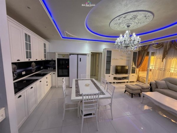 Tirane, jap me qera apartament 2+1 Kati 7, 117 m² 1.000 € (xhanfize keko)