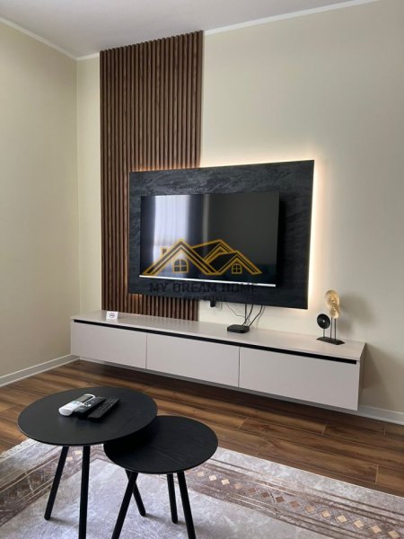 Durres, shitet 2+1 Kati 2, 180.000 € (stacioni i trenit)