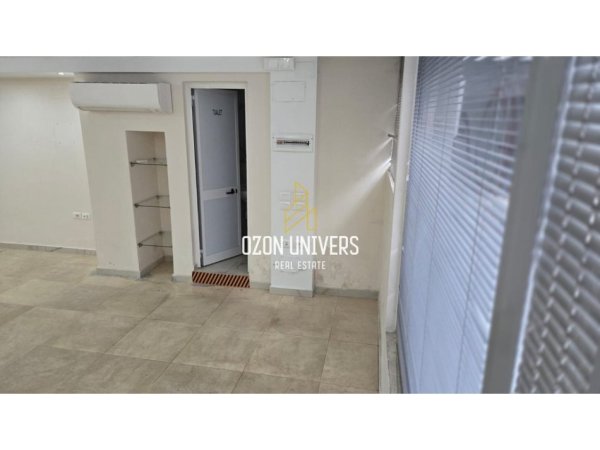 Tirane, jepet me qera ambjent biznesi Kati 0, 60 m² 450 € (Bulevardi Bajram Curri)