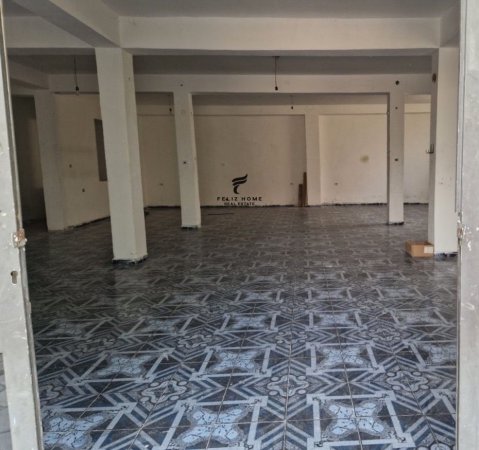 Tirane, jepet me qera ambjent biznesi Kati 0, 165 m² 450 € (DON BOSKO)