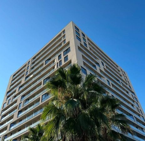 Tirane, shitet apartament 3+1+Ballkon Kati 13, 152 m² 380.000 € (Rruga Mine Peza)