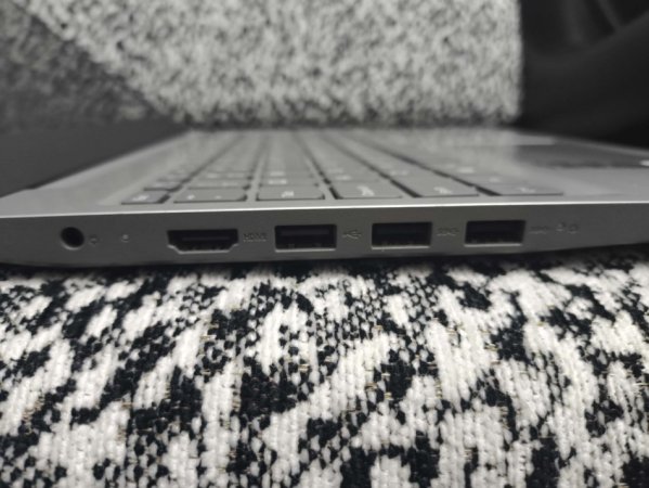 Lushnje, shes Laptop + Wireless Mouse + Hardisk VERBATIM 1TB per 20000 Leke.