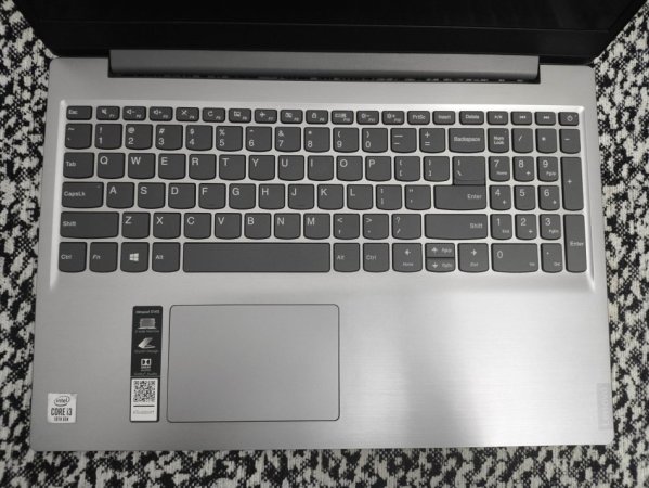 Lushnje, shes Laptop + Wireless Mouse + Hardisk VERBATIM 1TB per 20000 Leke.