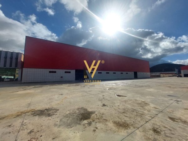 Tirane, jepet me qera magazine Kati 0, 6.000 m² 27.000 € (VAQARR)