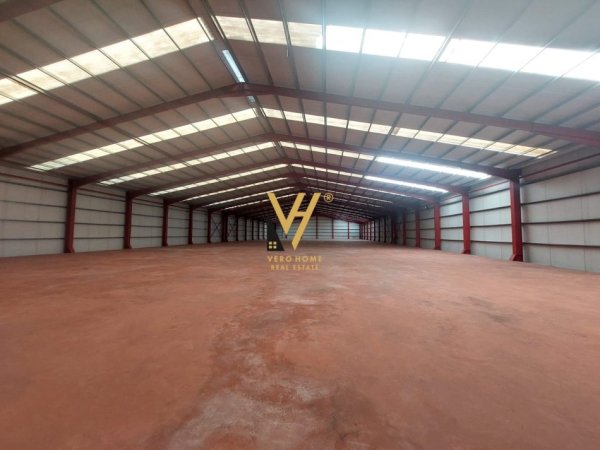 Tirane, jepet me qera magazine Kati 0, 6.000 m² 27.000 € (VAQARR)