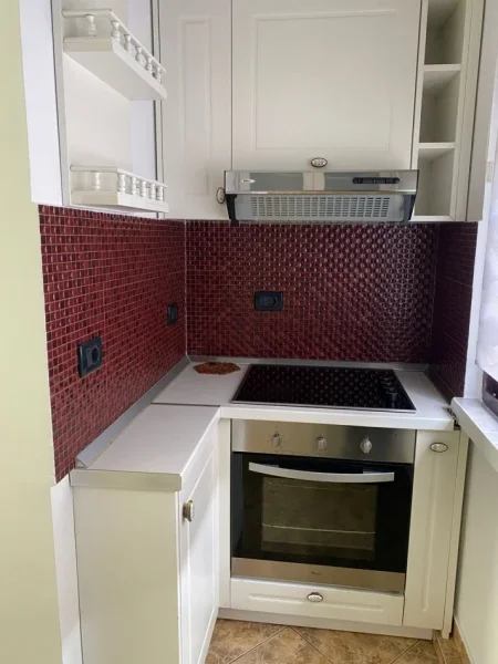 Tirane, jepet me qera apartament 2+1 Kati 2, 80 m² 550 € (xhamlliku)