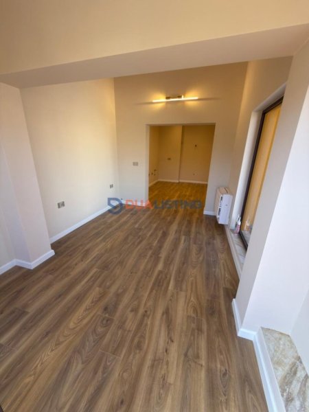 Tirane, jepet me qera ambjent biznesi , 170 m² 1.900 € (Vilat Gjemane)