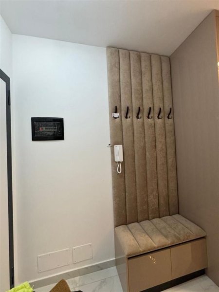 Tirane, jepet me qera apartament 1+1 Kati 8, 65 m² 550 € (ASTIR)