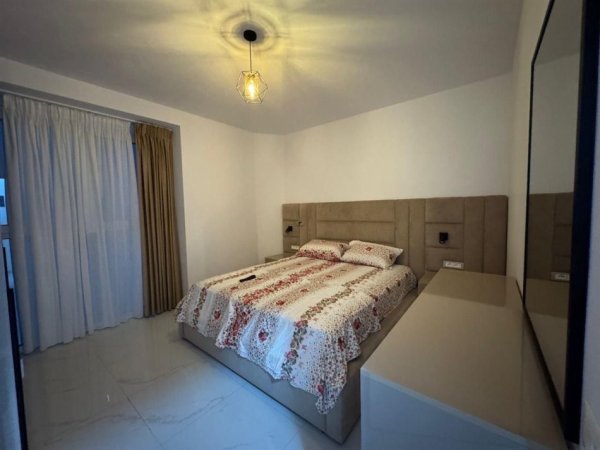 Tirane, jepet me qera apartament 1+1 Kati 8, 65 m² 550 € (ASTIR)