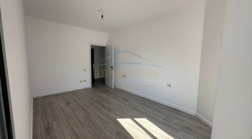 Tirane, shitet apartament 1+1 Kati 5, 73 m² 105.000 € (Astir Vila L)