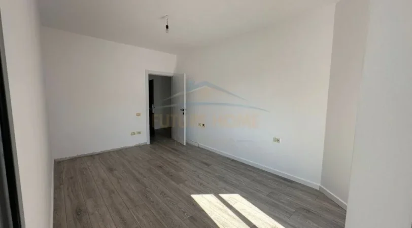 Tirane, shitet apartament 1+1 Kati 5, 73 m² 105.000 € (Astir Vila L)