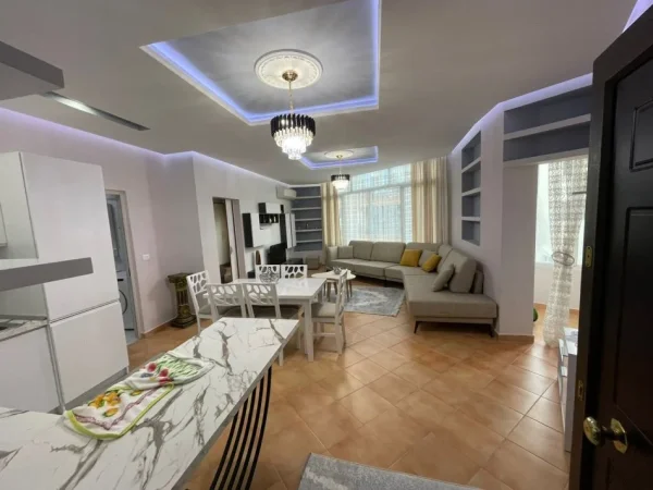Tirane, jepet me qera apartament 1+1 Kati 4, 600 € 