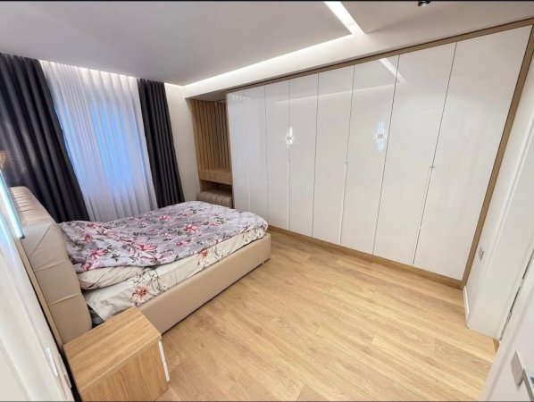 Tirane, jepet me qera apartament 2+1 Kati 3, 108 m² 1.350 € (Liqeni i Thate.)