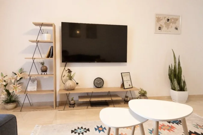 Durres Plazh, jepet me qera apartament 2+1+Ballkon Kati 3, 95 m² 700 € (Rruga Andon Boshnjaku)