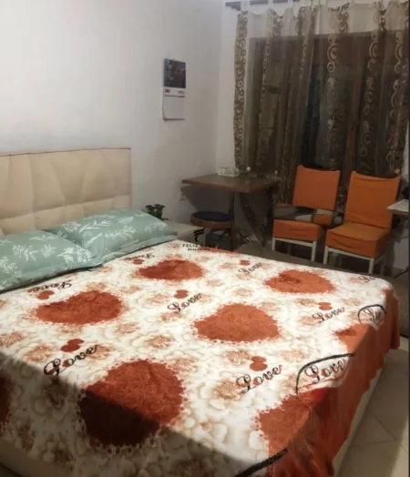 Tirane, jepet me qera apartament 2+1 Kati 1, 88 m² 750 € (OXHAKU)