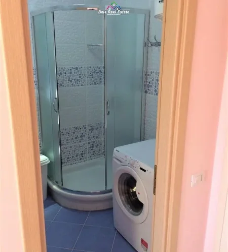 Tirane, jepet me qera apartament 1+1 Kati 3, 68 m² 500 € (Zogu i Zi)