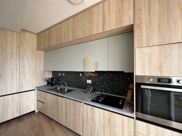 Tirane, jepet me qera apartament 1+1+Ballkon Kati 2, 85 m² 600 € (Rruga Peti)