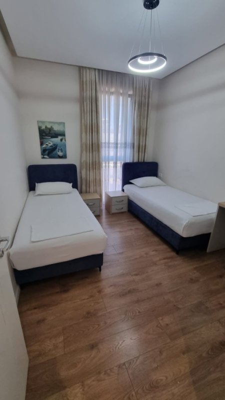 SHITET APARTAMENT 2+1+2 NË RRUGËN E KOSOVARËVE! , Kati 3, 90 m² 460.000 €URO