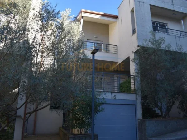 Tirane, jepet me qera Vile 3 Katshe Kati 0, 310 m² 3.000 € (TEG , Sunrise Residence)