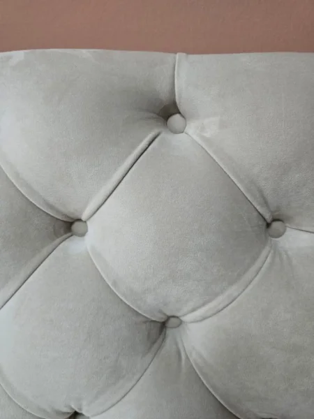 Fier, shes Krevat me tapiceri,me mekanizem,me dyshek 140x190 te perfshire 400 €