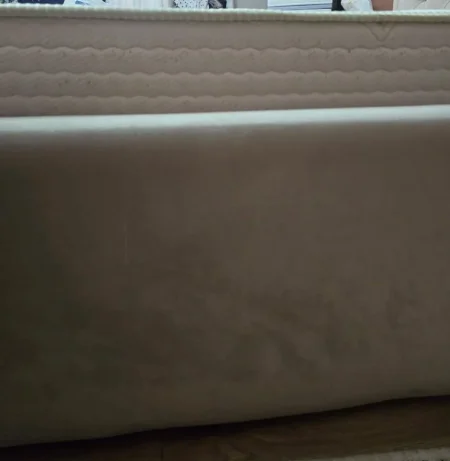 Fier, shes Krevat me tapiceri,me mekanizem,me dyshek 140x190 te perfshire 400 €