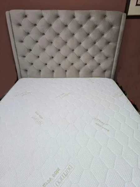 Fier, shes Krevat me tapiceri,me mekanizem,me dyshek 140x190 te perfshire 400 €