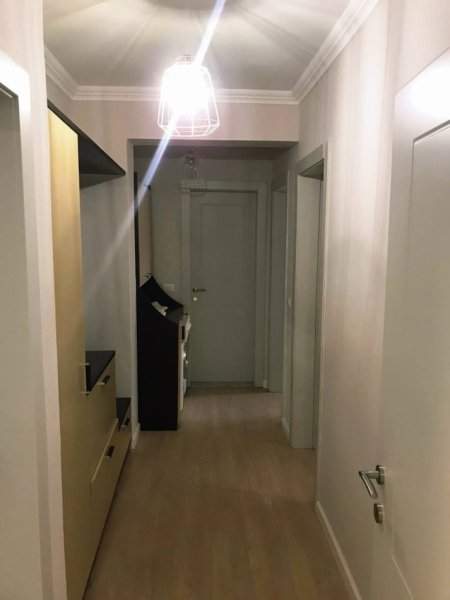 Tirane, jepet me qera apartament 3+1+Aneks+Ballkon Kati 6, 130 m² 1.100 € (PIAZZA)