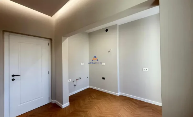 Tirane, shitet apartament 2+1+Ballkon Kati 4, 90 m² 255.000 € (Myslym Shyri)