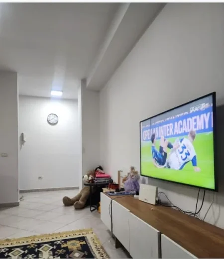 Tirane, shitet apartament 2+1+Ballkon Kati 3, 75 m² 160.000 € (Ish Parku)