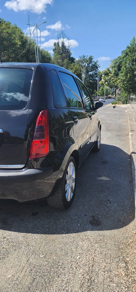 Tirane, shes makine Lancia musa Benzin, e zeze automatik Klima 2.500 €