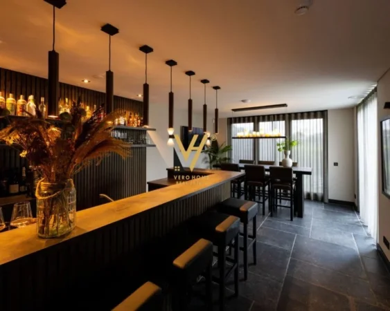 Tirane, jepet me qera ambjent biznesi Kati 0, 287 m² 18.500 € (ISH BLLOKU)