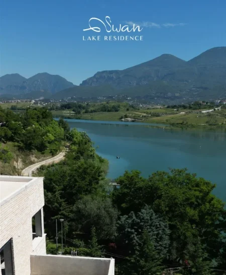 Tirane, shitet Vile 2 Katshe , 191 m² 450.000 € (SWAN LAKE RESIDENCE , Farke)