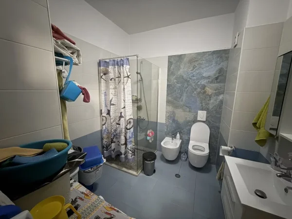 Tirane, shitet apartament 3+1+2+🅿️, 134 m² 179.000 € (Fresk)