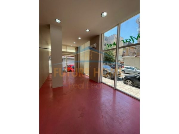 Tirane, jepet me qera ambjent biznesi Kati 0, 32 m² 650 € (Myslym Shyr, prane Gjykates se Larte)