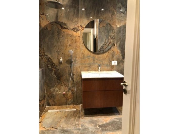 Tirane, jepet me qera Vile 2+1 Kati 2, 190 m² 1.300 € (Vilat Gjermane)