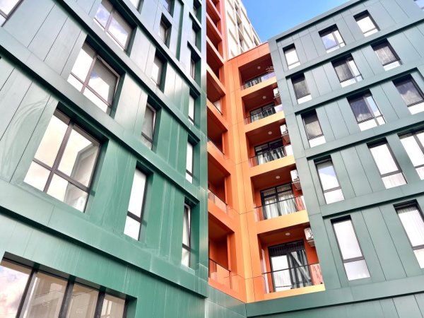 Me Qera: 1+1 &Ballkon +Post Parkimi 📍Bulevardi i Ri - 2025 (Rr. Filip Jano) 100% i Ri | 57.000 Leke/Muaj