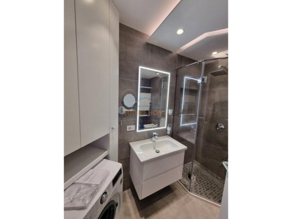 Tirane, jepet me qera apartament 2+1+Aneks+Ballkon Kati 3, 96 m² 950 € (Rruga Ndre Mjeda, Rezidenca Alba)