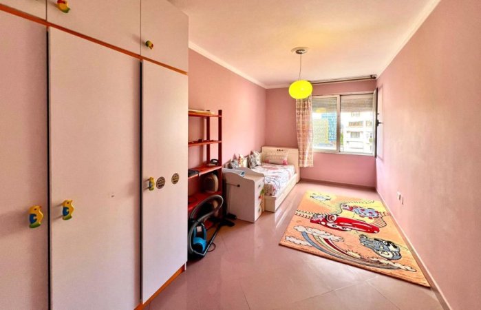 Me Qera : 2+1 📍Bllok (Bar Xixa) - 800€ - Kt.8 - S.90m² || Ne Zemer te Bllokut✨