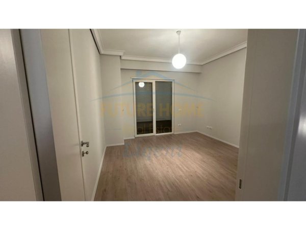 Tirane, jepet me qera Vile 3 Katshe Kati 0, 310 m² 3.000 € (Sunrise Rezidence)
